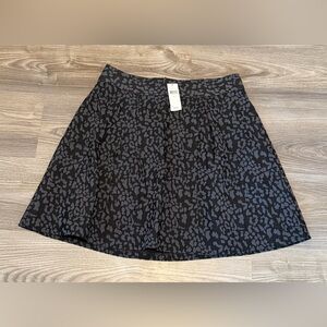 Banana Republic Animal Leopard Print Pleated Skirt NWT Women’s size 2 Lined